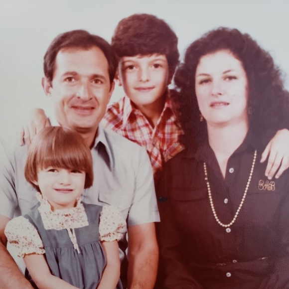 Meet your Posher, Emma - Picture 1 of 1